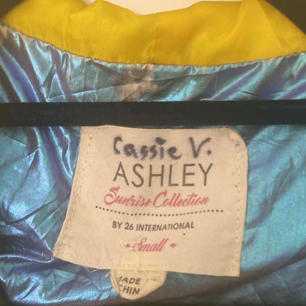 Reflective colored retro jacket - Picture 2 of 3